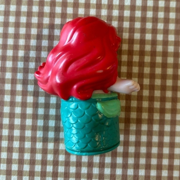 Fisher Price Little People Princess Ariel Little Mermaid toy - Picture 3 of 8